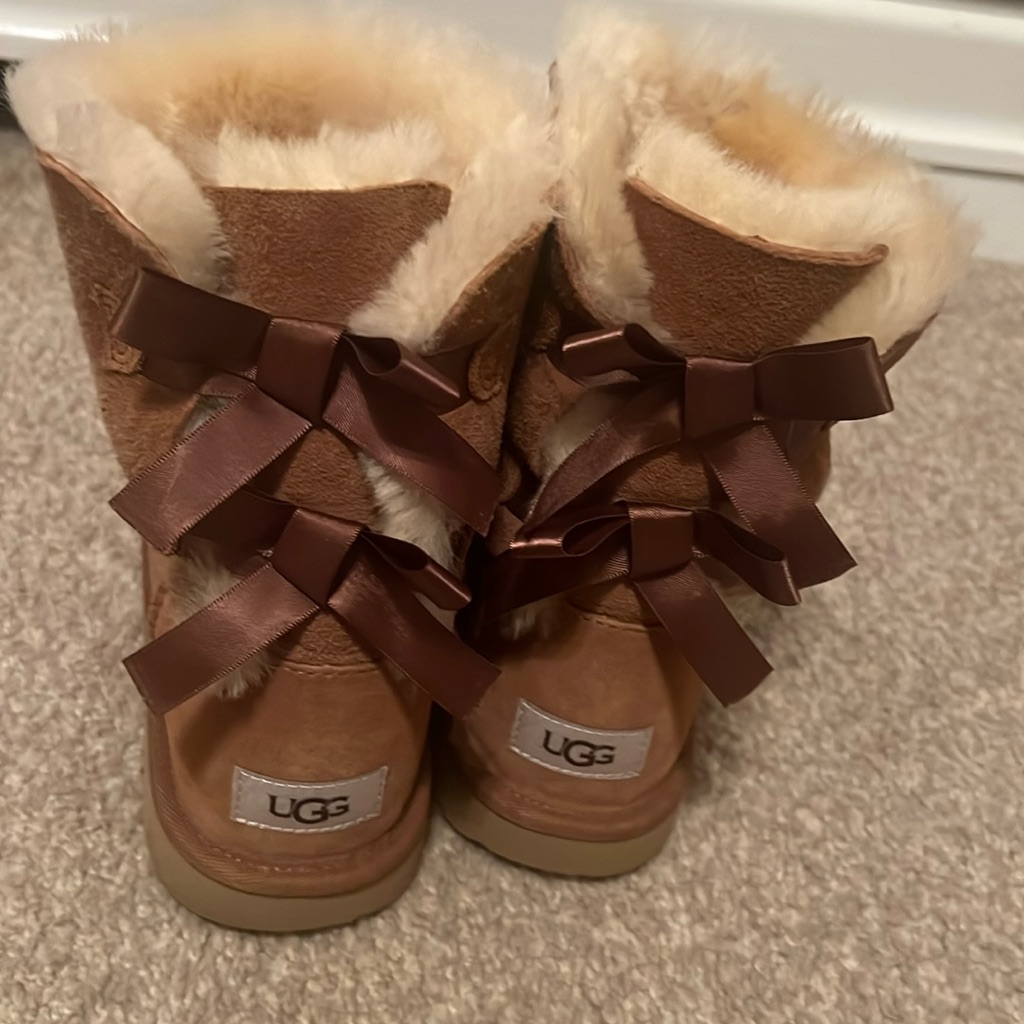 Bailey Bows